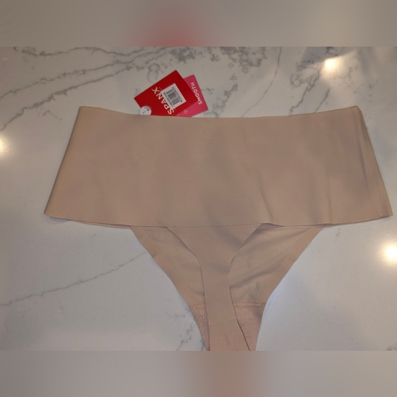 SPANX Thong tummy control - Picture 2 of 4